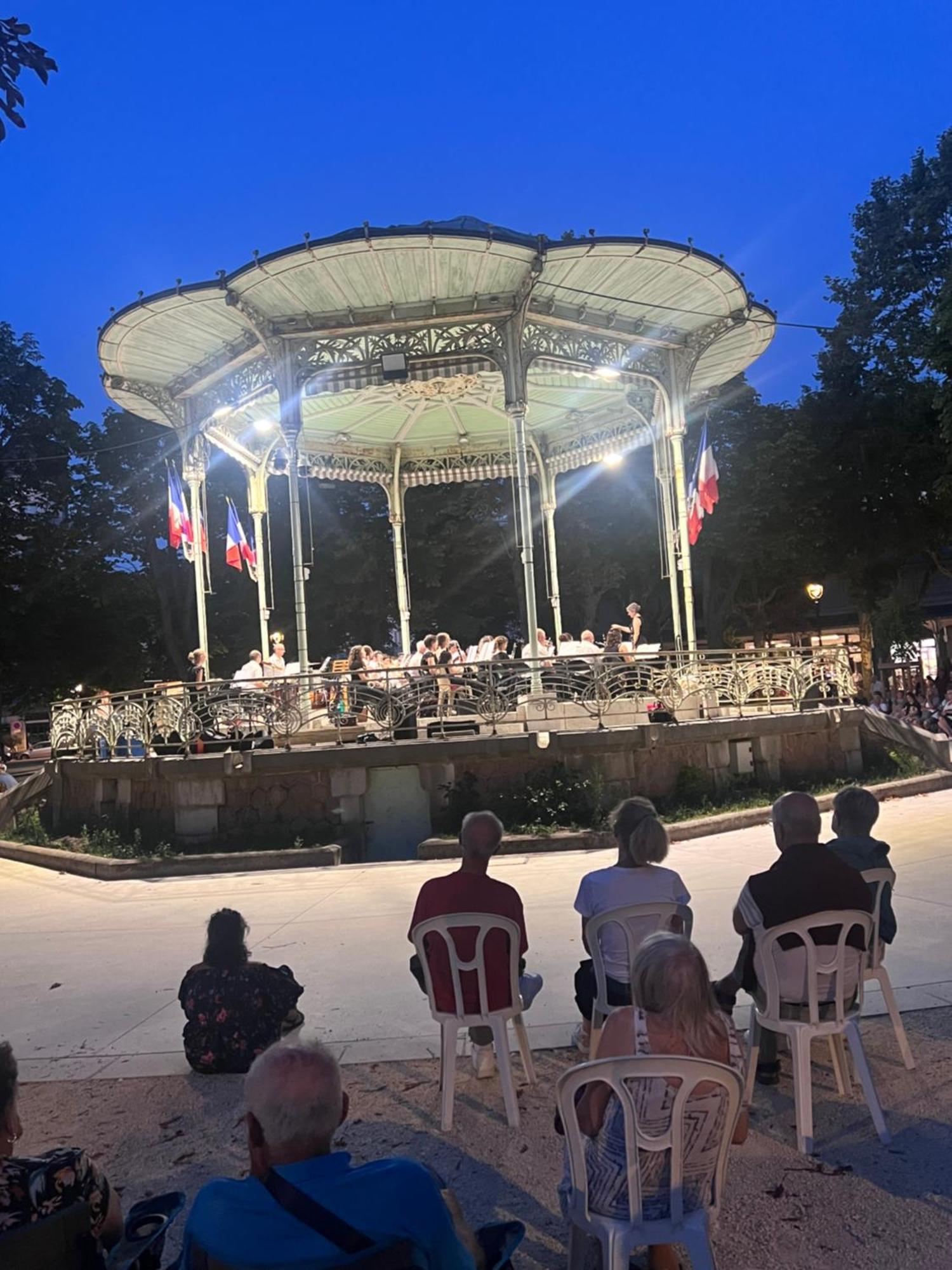 Le Splendid - Hypercentre - Proche Opera & Parcs - Thermes فيشي المظهر الخارجي الصورة